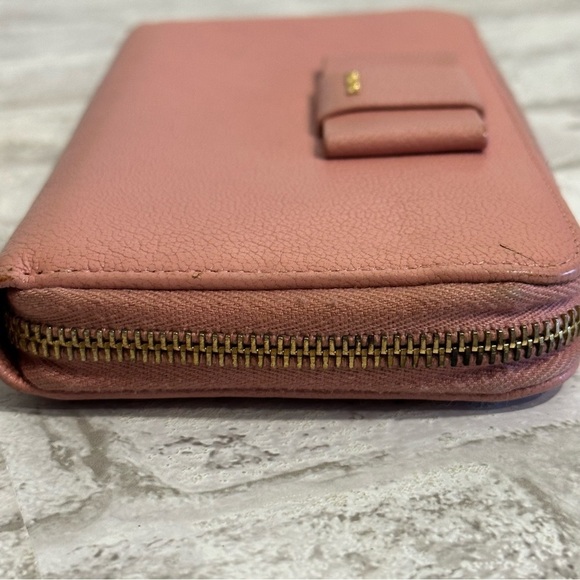 Miu MIU Pink Ribbon Bow Leather Zippy Zipper Long Wallet - Picture 9 of 13